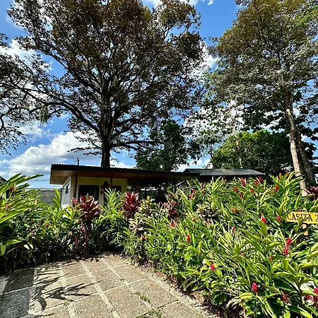 Almendros Eco-Villas La Fortuna Exterior photo