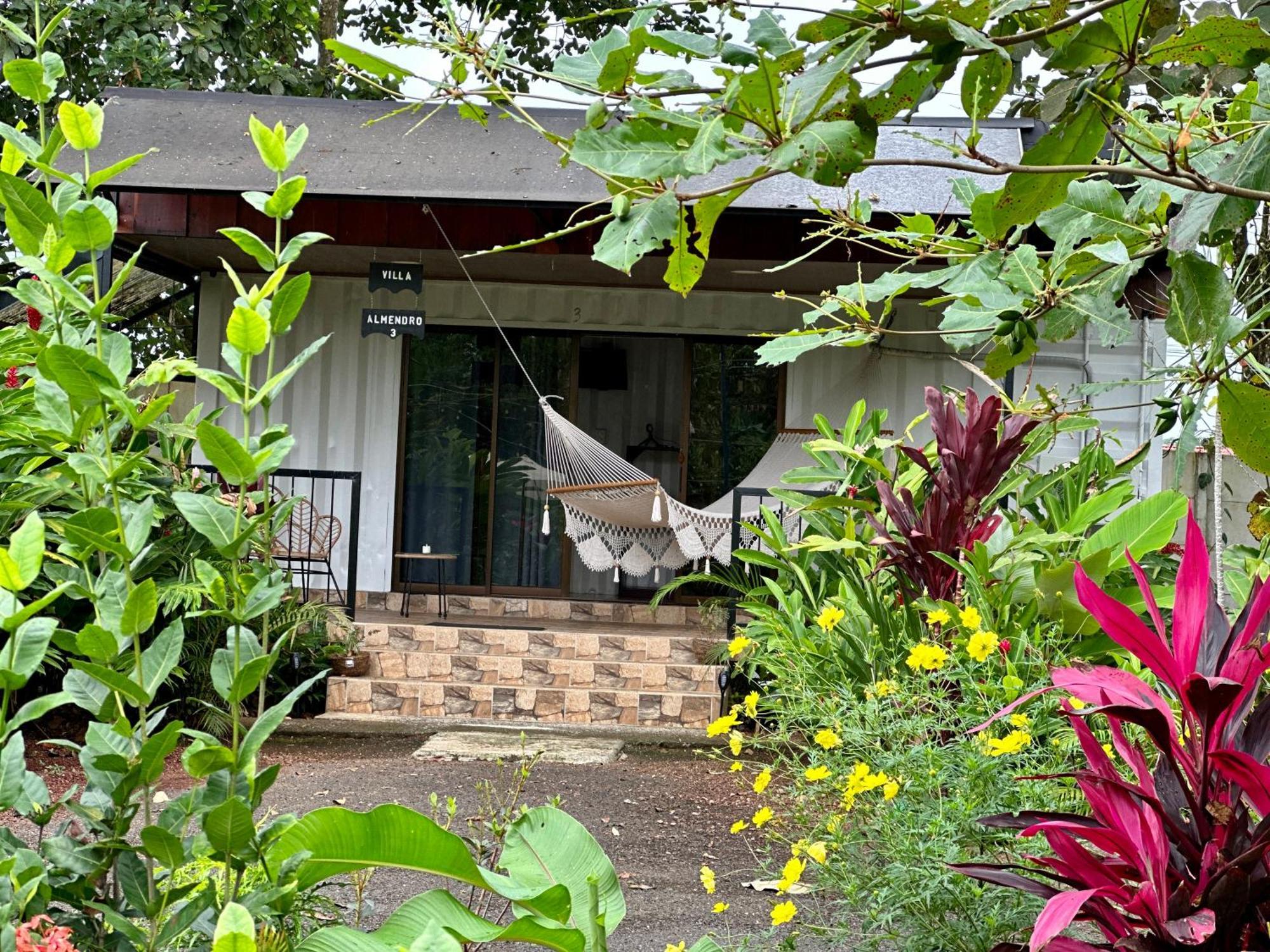 Almendros Eco-villas * La Fortuna